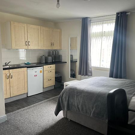 Studio Flat 7 With Private Shower & Wc Hotel Nottingham Exterior photo