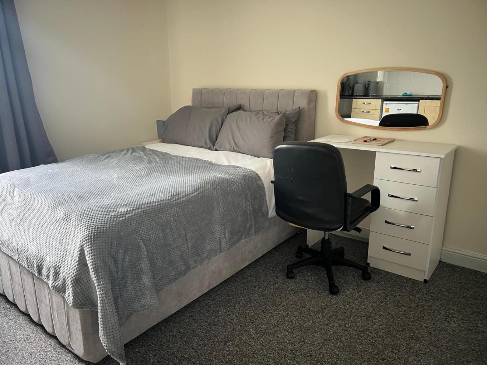 Studio Flat 7 With Private Shower & Wc Hotel Nottingham Exterior photo
