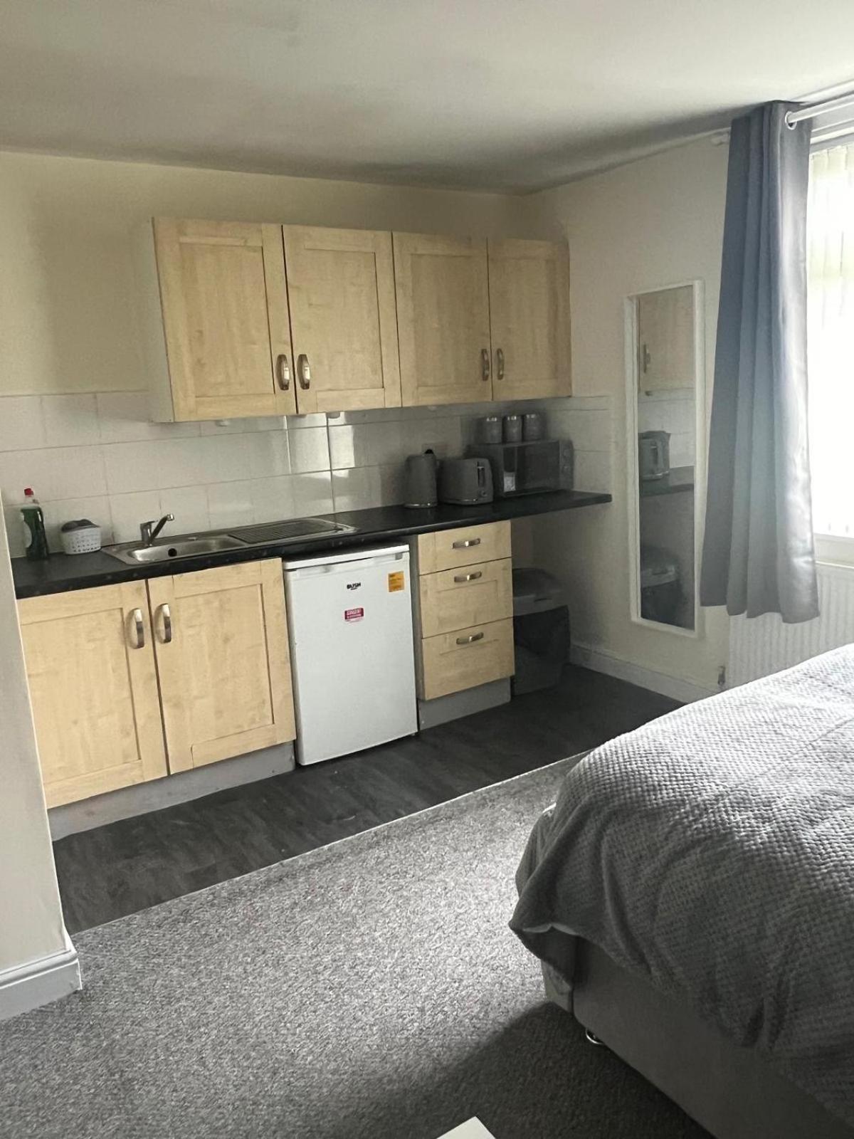 Studio Flat 7 With Private Shower & Wc Hotel Nottingham Exterior photo